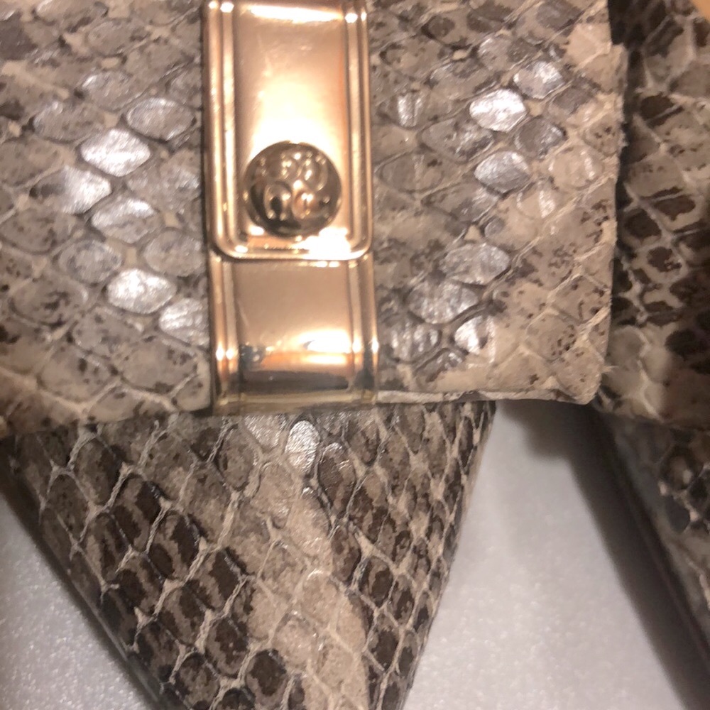 COACH heels - Picture 2 of 11